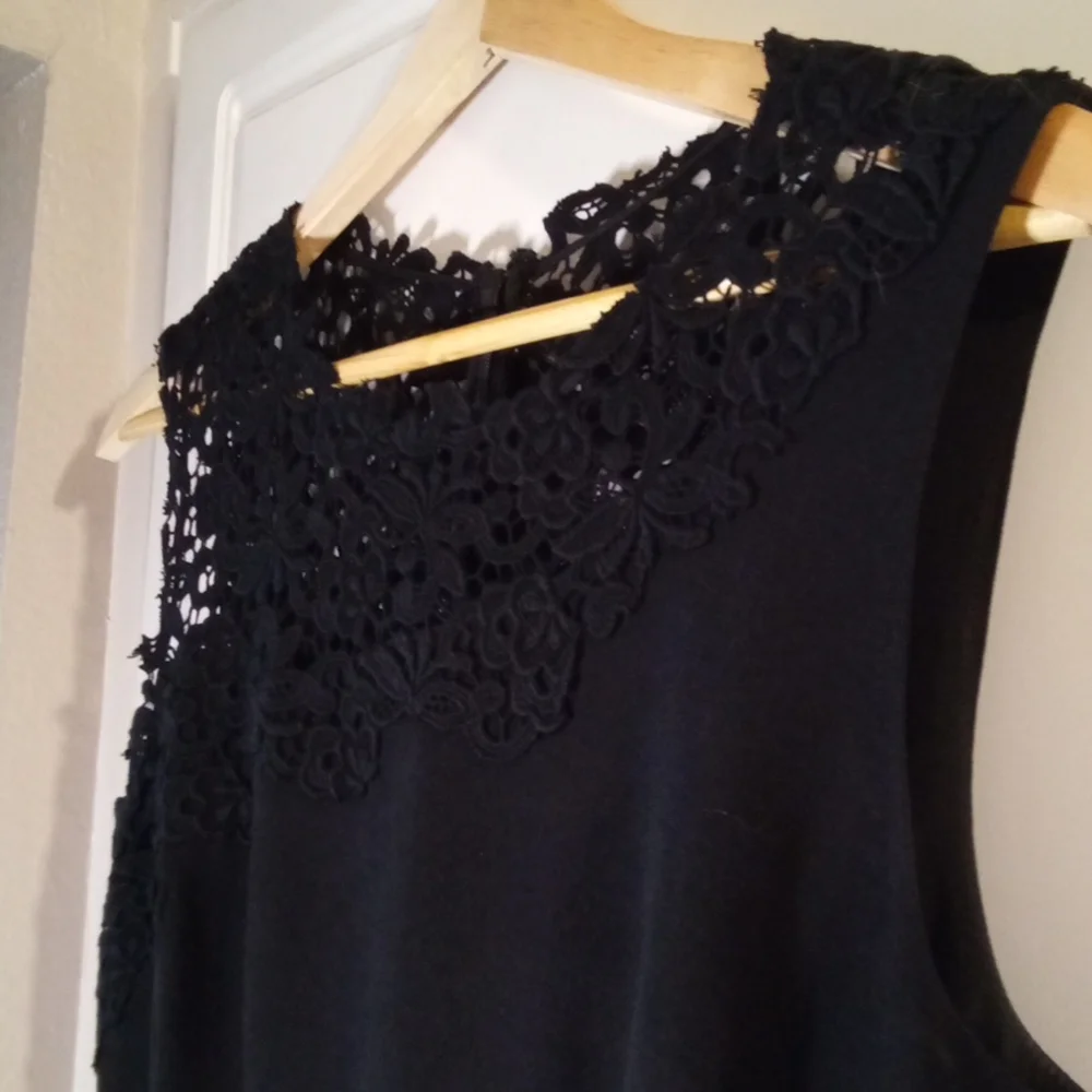 Elie Tahari Black Shift Sleeveless Dress with Lace Size 4 - Picture 6 of 11